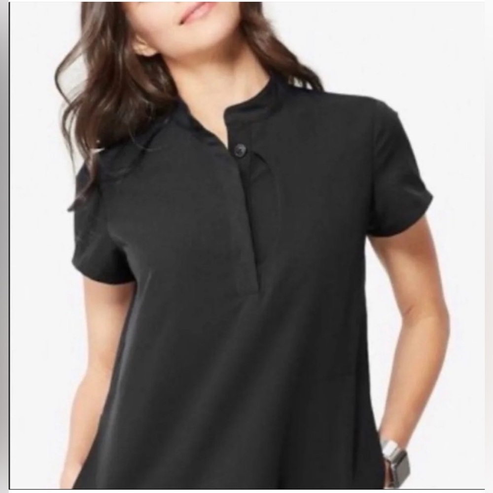 Figs limited edition Pali Crescent scrub top black XS